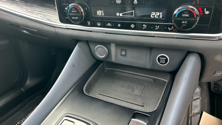 Nissan Qashqai 1.3 DiG-T MH 158 Tekna 5dr Xtronic Petrol Hatchback